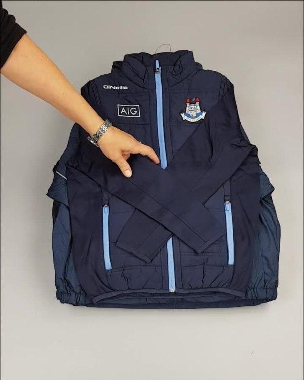 Фотография  666 - Куртки СПОРТ СТОК дети#10 кг , Лот№ 2642 оптом в Воронеже и Воронежской области