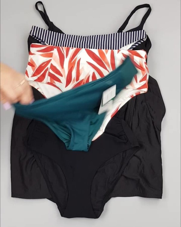 Фотография  646 - Купальники Chantelle#30 шт, ЛОТ №4410 оптом в Воронеже и Воронежской области