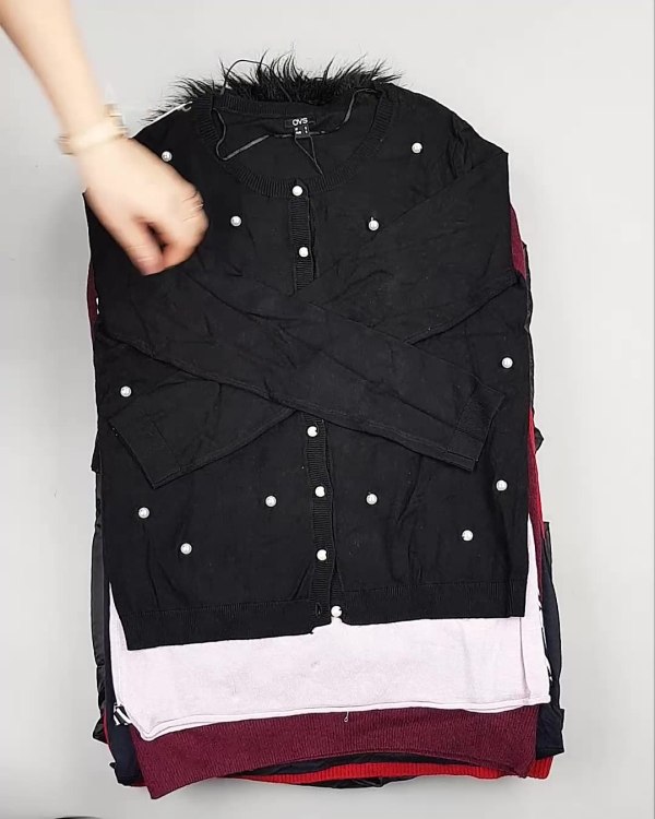 Фотография  670 - OVS Winter м/ж mix#15 кг, ЛОТ №5412 оптом в Воронеже и Воронежской области