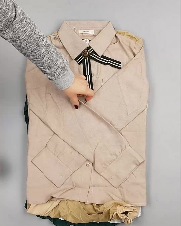 Фотография  690 - Блузки Корея#20 шт, ЛОТ №5622 оптом в Воронеже и Воронежской области