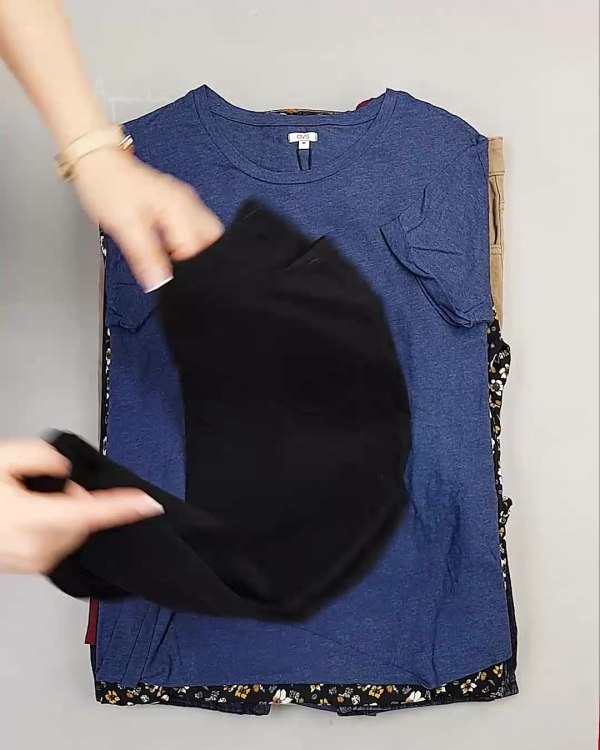 Фотография  781 - OVS Summer м/ж mix#15 кг, ЛОТ №5802 оптом в Воронеже и Воронежской области