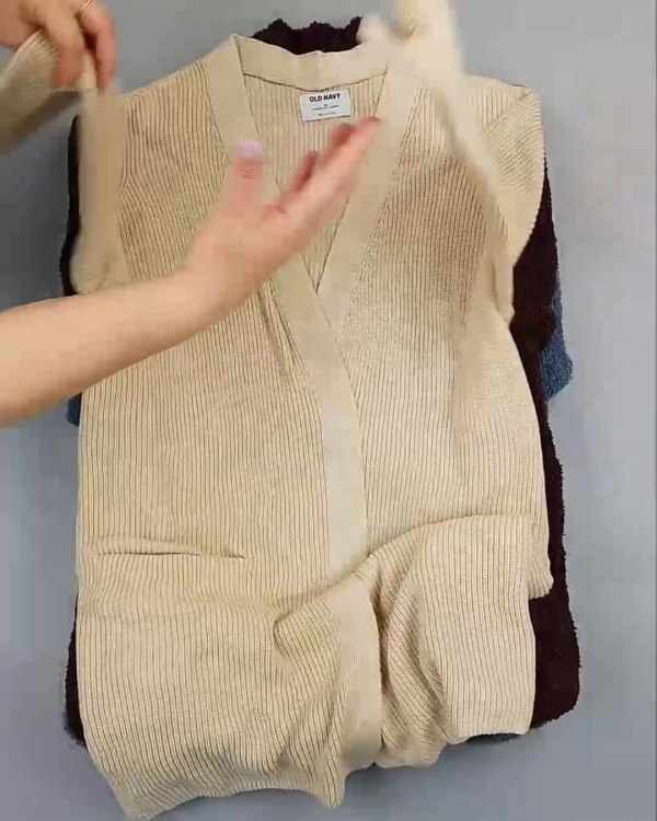 Фотография  375 - Кардиганы СТОК CAN#10 кг, ЛОТ №6474 оптом в Воронеже и Воронежской области