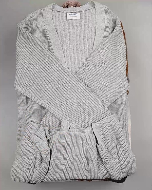 Фотография  215 - Кардиганы СТОК CAN#10 кг, ЛОТ №6474 оптом в Воронеже и Воронежской области