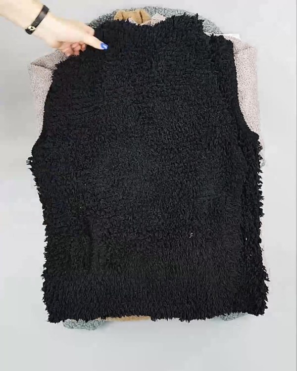 Фотография  556 - Кардиганы СТОК CAN#10 кг, ЛОТ №6887 оптом в Воронеже и Воронежской области