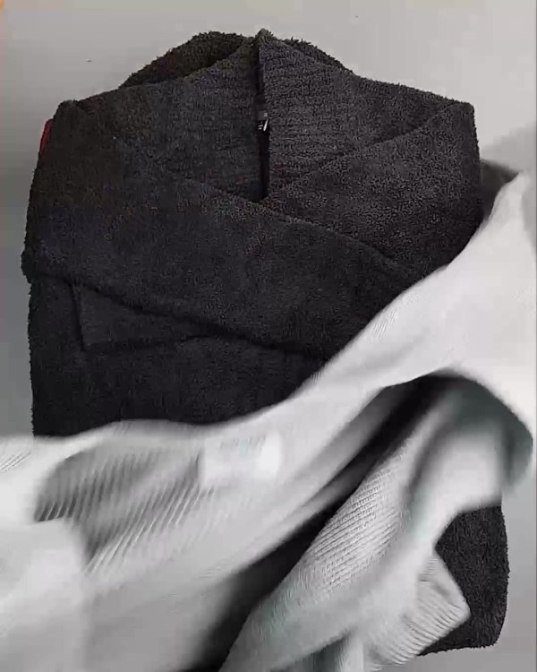 Фотография  213 - Кардиганы СТОК CAN#10 кг, ЛОТ №6888 оптом в Воронеже и Воронежской области