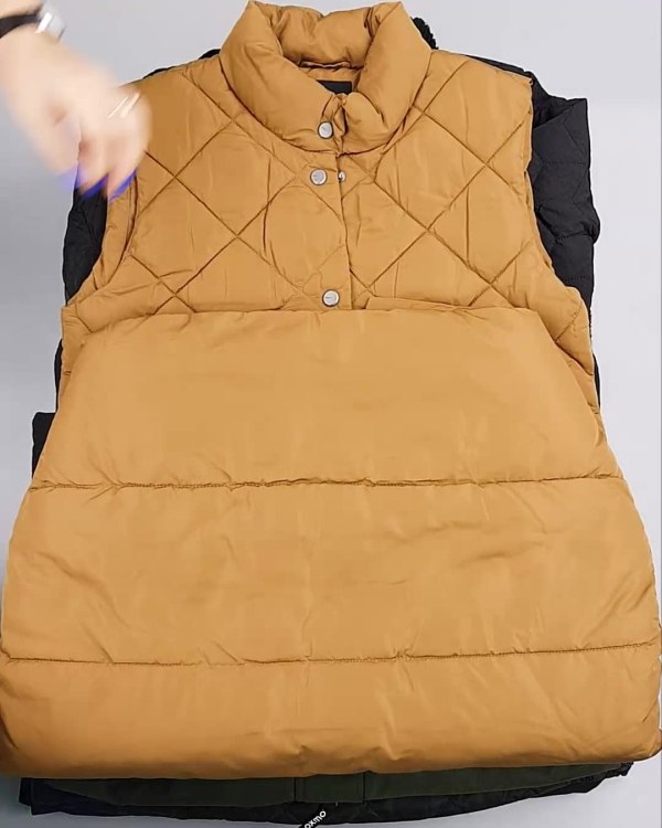 Фотография  137 - Верхняя одежда Дания#10,1 кг ЛОТ №6909 оптом в Воронеже и Воронежской области