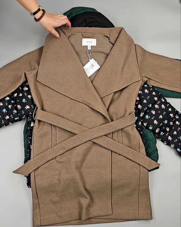 Фотография  945 - Верхняя одежда VILA#10 кг, ЛОТ №6824 оптом в Воронеже и Воронежской области