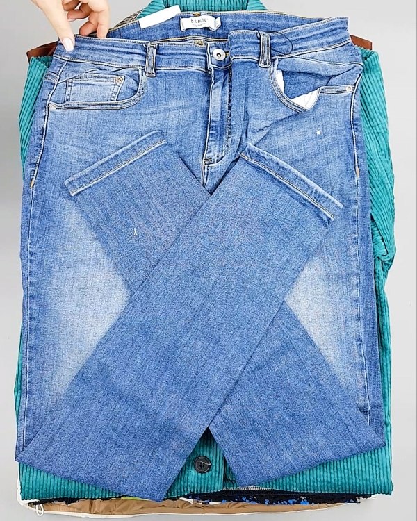 Фотография  679 - B.YOUNG Winter mix 104#15 кг, ЛОТ №7171 оптом в Воронеже и Воронежской области