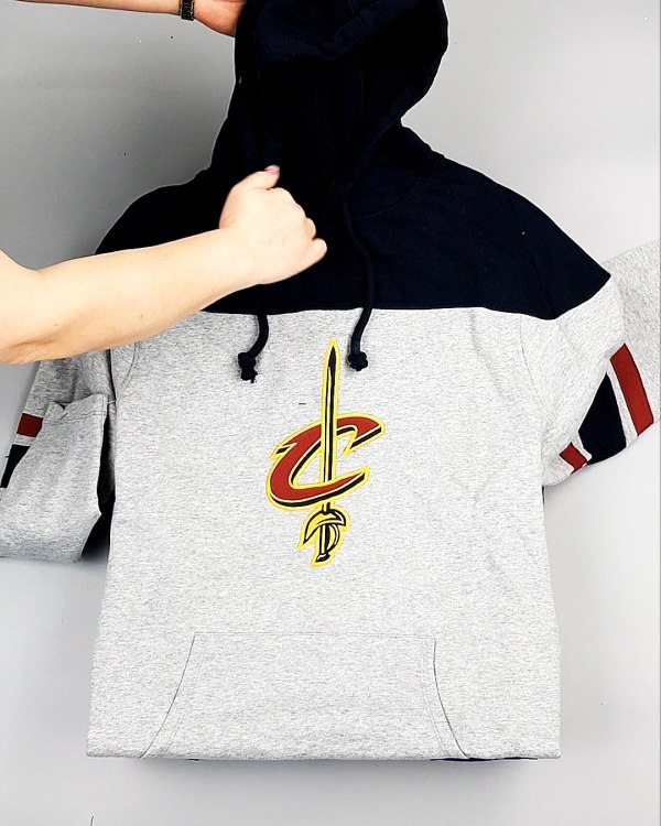 Фотография  546 - HOODIE CAN 084#10 кг, ЛОТ №7426 оптом в Воронеже и Воронежской области