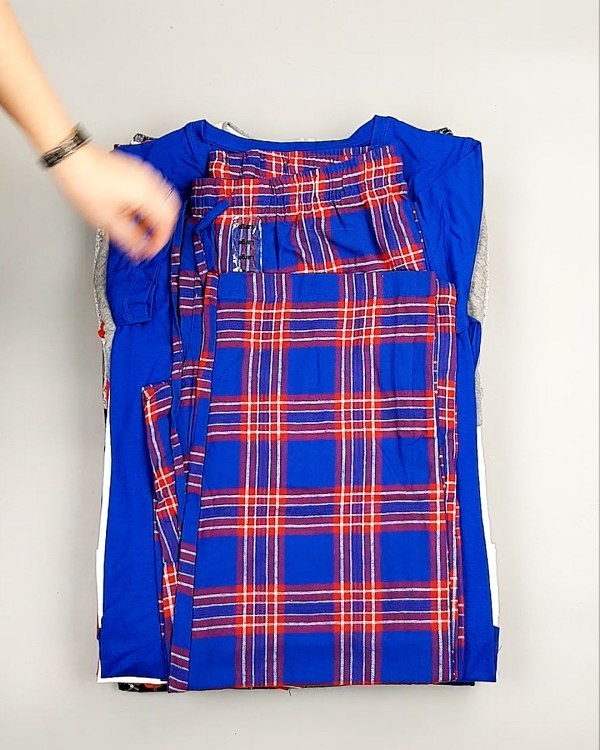 Фотография  311 - Домашняя одежда CAN 104#10 кг, ЛОТ №7330 оптом в Воронеже и Воронежской области