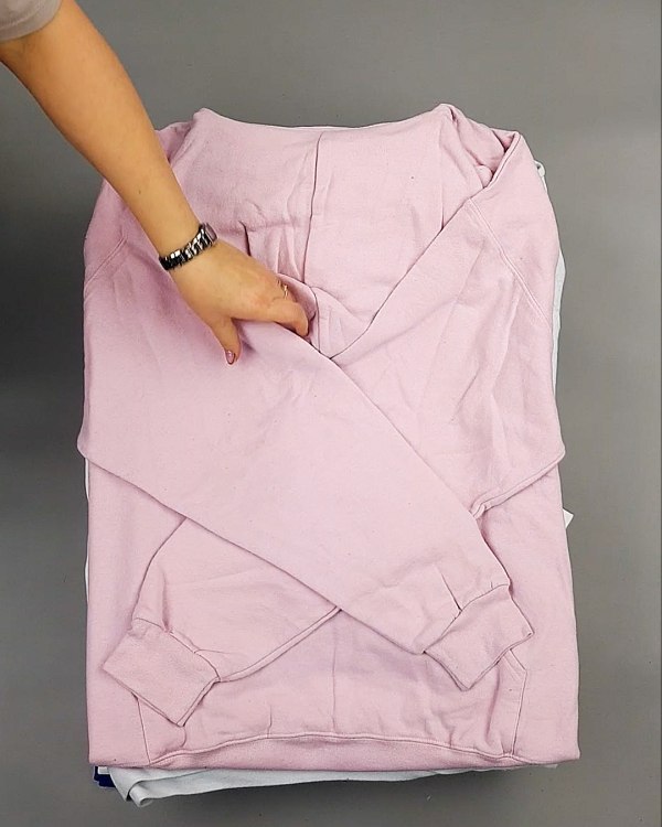 Фотография  421 - Толстовки м/ж (Sweat Tops)#20 кг, ЛОТ №7435 оптом в Воронеже и Воронежской области