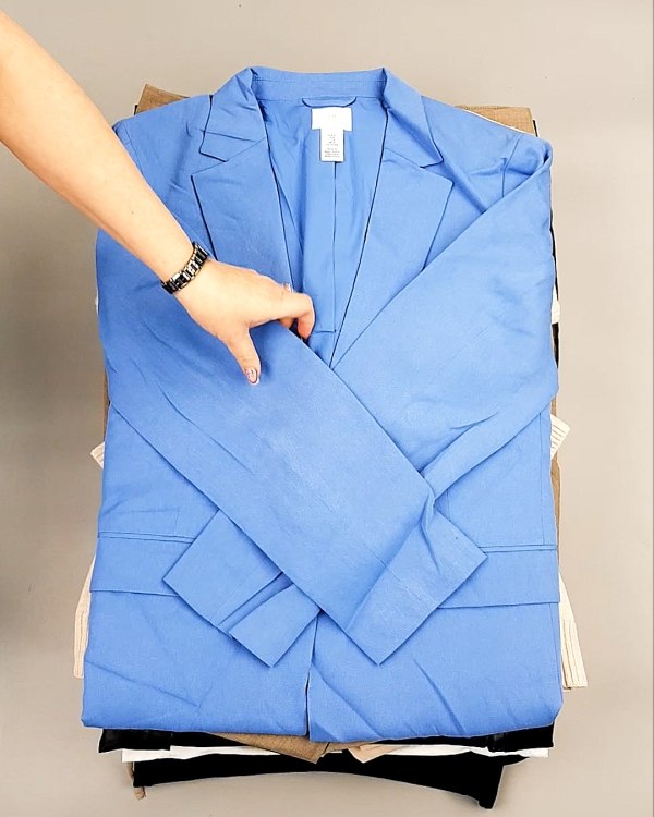 Фотография  372 - 12191 H&M mix textil 1224#25 кг, ЛОТ №7489 оптом в Воронеже и Воронежской области