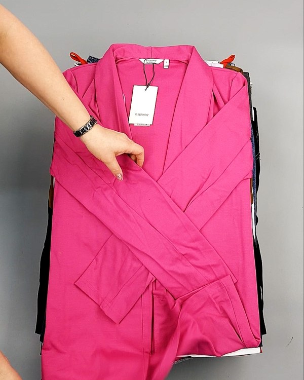 Фотография  967 - Bestseller Summer mix 104#15 кг, ЛОТ №7494 оптом в Воронеже и Воронежской области