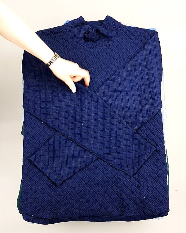 Фотография  692 - SWEATSHIRT CAN 084#10 кг, ЛОТ №7617 оптом в Воронеже и Воронежской области