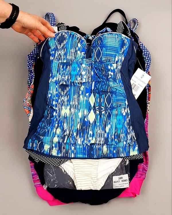 Фотография  936 - Купальники СТОК CAN 124#5 кг, ЛОТ №7688 оптом в Воронеже и Воронежской области