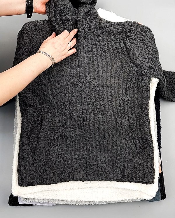 Фотография  508 - Джемпера СТОК CAN 084#7 кг, ЛОТ №7648 оптом в Воронеже и Воронежской области