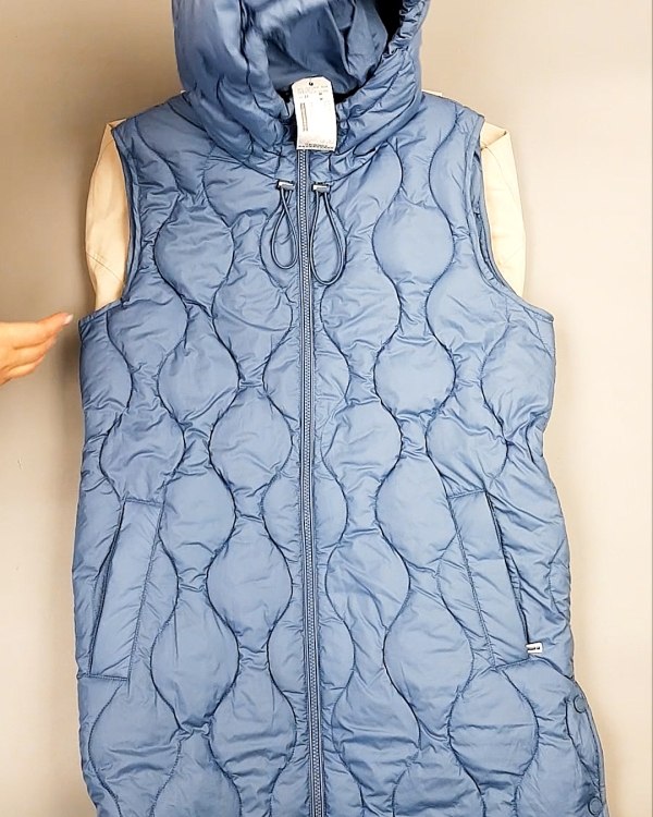 Фотография  470 - Верхняя одежда весна TOM TAILOR 124#7,8 кг, ЛОТ №7581 оптом в Воронеже и Воронежской области