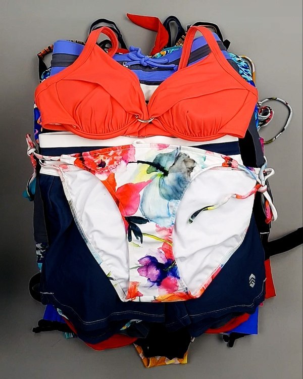 Фотография  950 - Купальники СТОК CAN 124#5 кг, ЛОТ №7686 оптом в Воронеже и Воронежской области