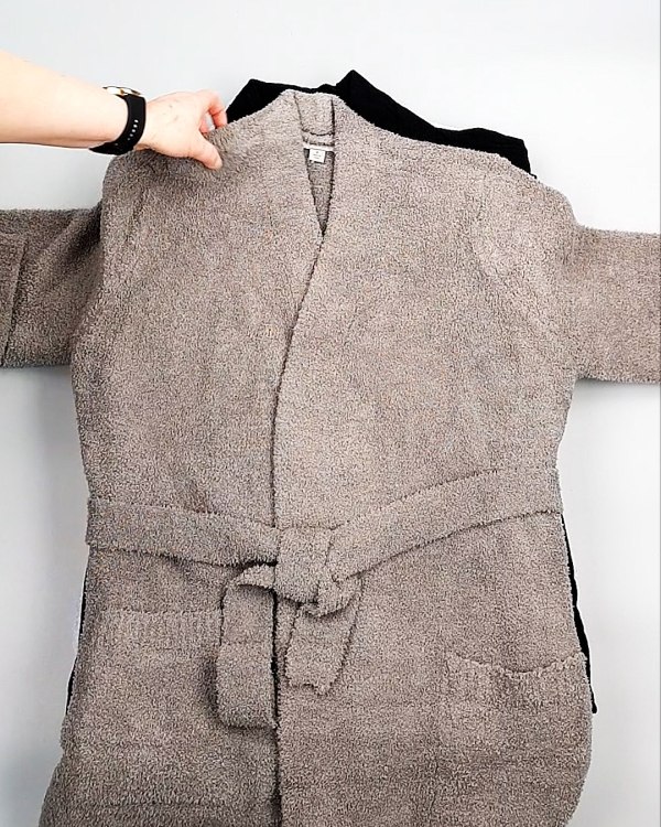 Фотография  402 - Кардиганы СТОК CAN 084#7 кг, ЛОТ №7671 оптом в Воронеже и Воронежской области