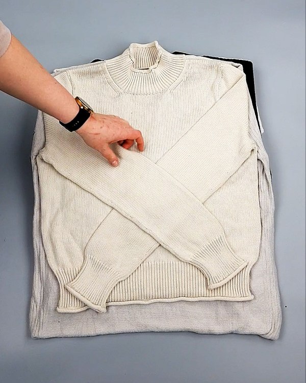 Фотография  678 - Джемпера СТОК CAN 084#7 кг, ЛОТ №7649 оптом в Воронеже и Воронежской области