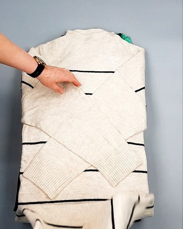 Фотография  421 - Платья СТОК CAN зима 084#7 кг, ЛОТ №7826 оптом в Воронеже и Воронежской области