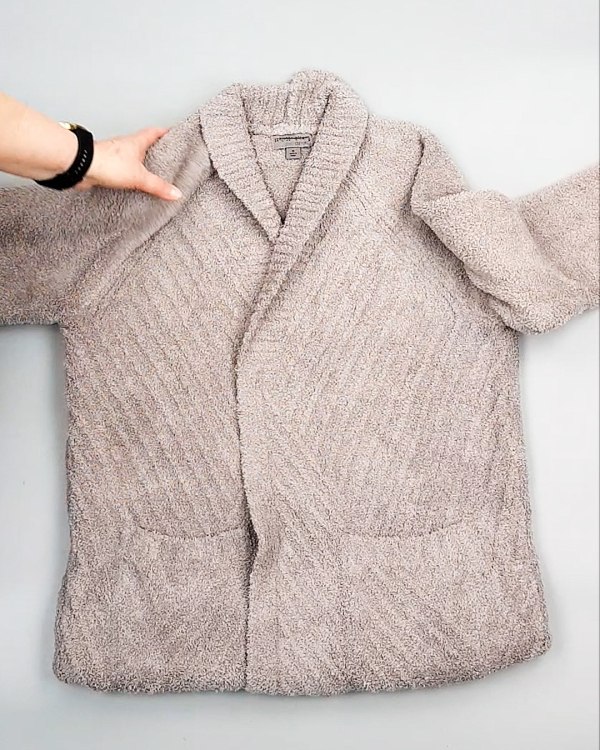 Фотография  981 - Кардиганы СТОК CAN 084#7 кг, ЛОТ №7673 оптом в Воронеже и Воронежской области