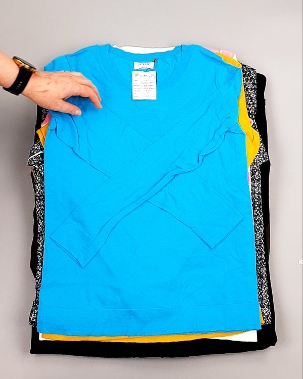 Фотография  353 - Джемпера легкие СТОК CAN 084#7 кг, ЛОТ №7632 оптом в Воронеже и Воронежской области