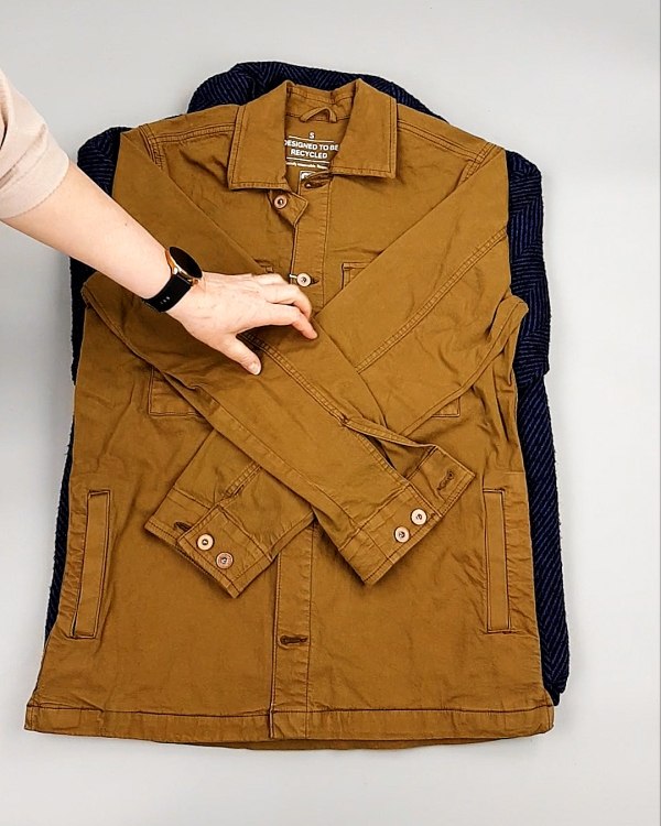 Фотография  683 - Ветровки м/ж C&A 025#10 кг, ЛОТ №7863 оптом в Воронеже и Воронежской области