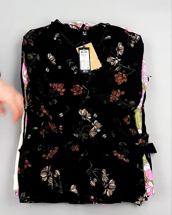 Фотография  498 - Блузки Bestseller 44#5 кг оптом в Воронеже и Воронежской области