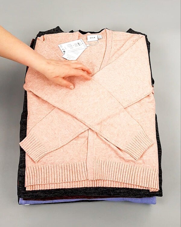 Фотография  379 - Джемпера легкие Bestseller+DK 035#7 кг, ЛОТ №8252 оптом в Воронеже и Воронежской области