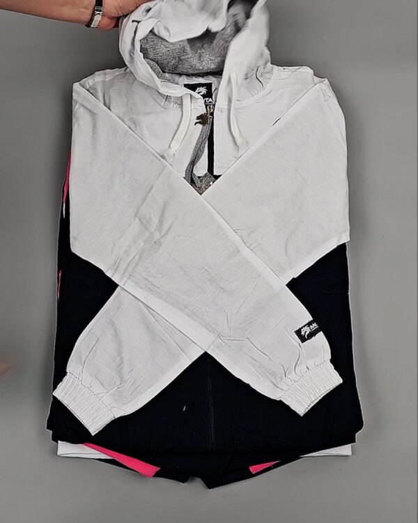 Фотография  774 - Спортивные костюмы  AD83#4 шт, ЛОТ №8637 оптом в Воронеже и Воронежской области