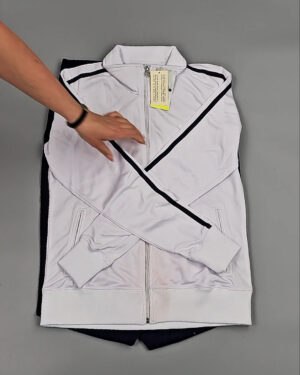 Фотография  899 - Спортивные костюмы  AD83#4 шт, ЛОТ №8637 оптом в Воронеже и Воронежской области