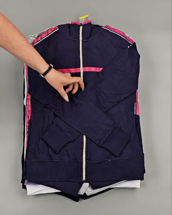 Фотография  137 - Спортивные костюмы  AD83#10 шт, ЛОТ №8638 оптом в Воронеже и Воронежской области