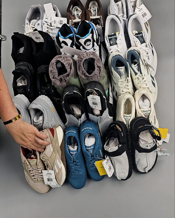 Фотография  261 - Кроссовки Reebok#23 шт, ЛОТ №8896 оптом в Воронеже и Воронежской области