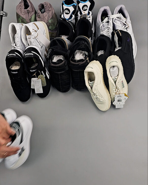 Фотография  517 - Кроссовки Reebok#23 шт, ЛОТ №8895 оптом в Воронеже и Воронежской области