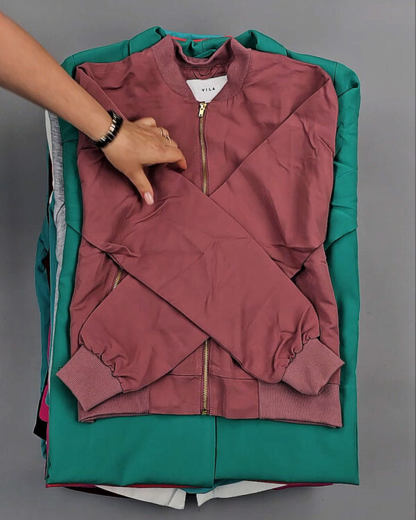 Фотография  622 - Толстовки+Верхняя одежда Bestseller Summer 045 B#7,2 кг, ЛОТ СТ-9323 оптом в Воронеже и Воронежской области