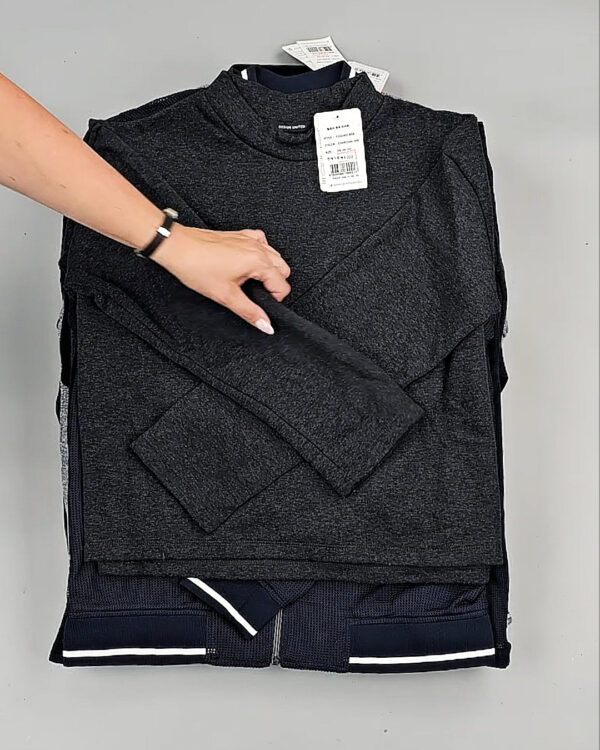 Фотография  683 - Толстовки Корея 085#7,4 кг, ЛОТ СТ-9235 оптом в Воронеже и Воронежской области