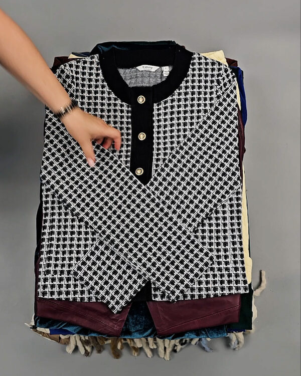 Фотография  842 - B.YOUNG Winter mix 104#15 кг, ЛОТ СТ-9196 оптом в Воронеже и Воронежской области