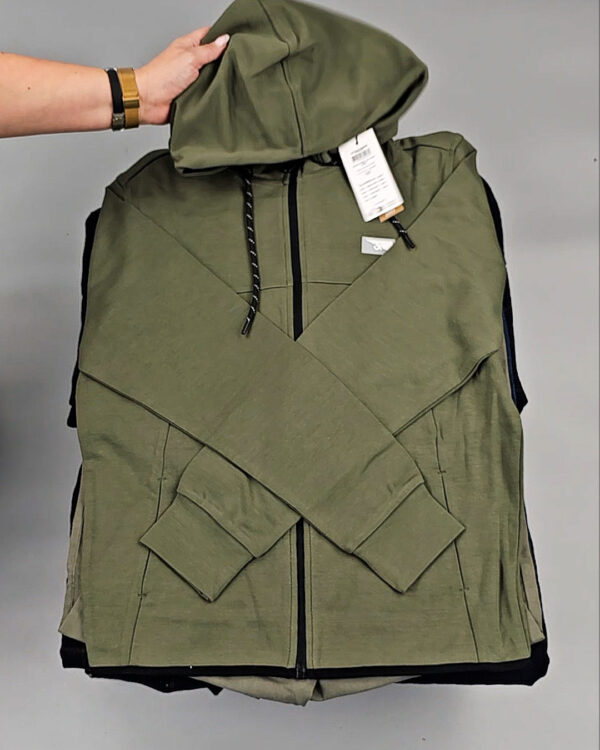 Фотография  515 - JACK JONES Men Winter mix 075#20 кг, ЛОТ № СТ-9266 оптом в Воронеже и Воронежской области