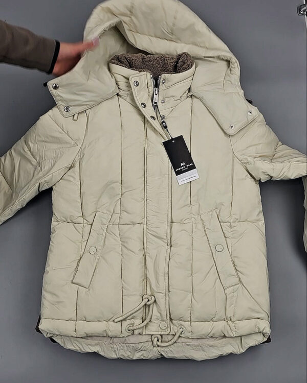 Фотография  356 - Верхняя одежда женская CAN 104#15 кг, ЛОТ СТ-9353 оптом в Воронеже и Воронежской области