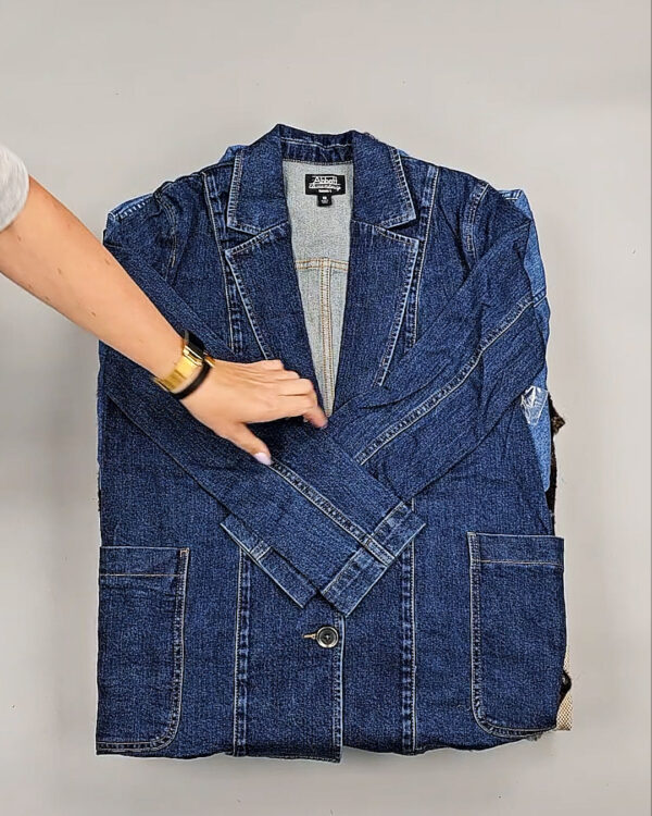 Фотография  196 - Ветровки женские CAN 104#12,7 кг, ЛОТ СТ-9405 оптом в Воронеже и Воронежской области