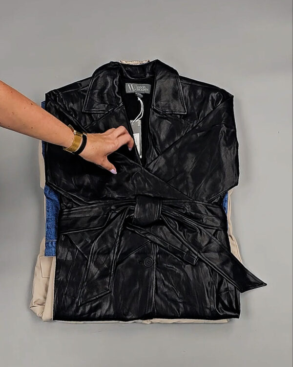 Фотография  901 - Ветровки женские CAN 104#12,4 кг, ЛОТ СТ-9403 оптом в Воронеже и Воронежской области