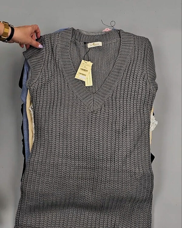 Фотография  809 - Джемпера Корея 085#7 кг, ЛОТ СТ-9415 оптом в Воронеже и Воронежской области