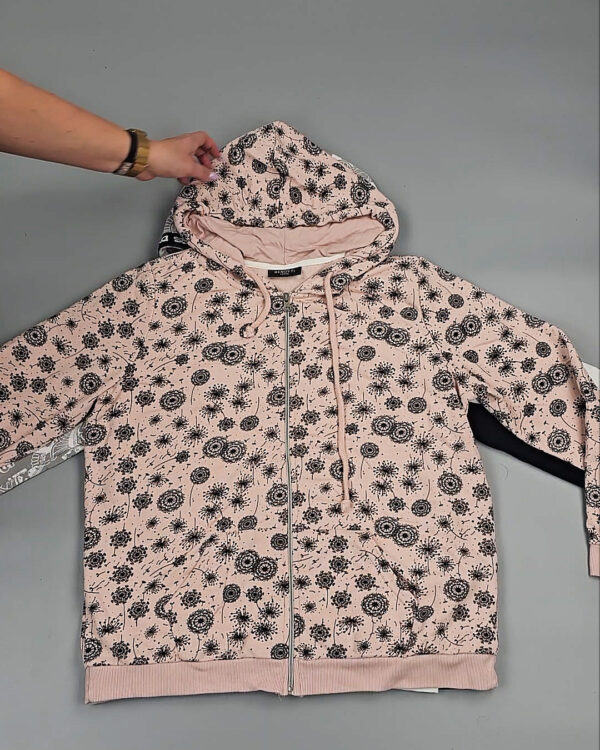 Фотография  825 - Толстовки#10 кг, ЛОТ № СХ-0151 оптом в Воронеже и Воронежской области