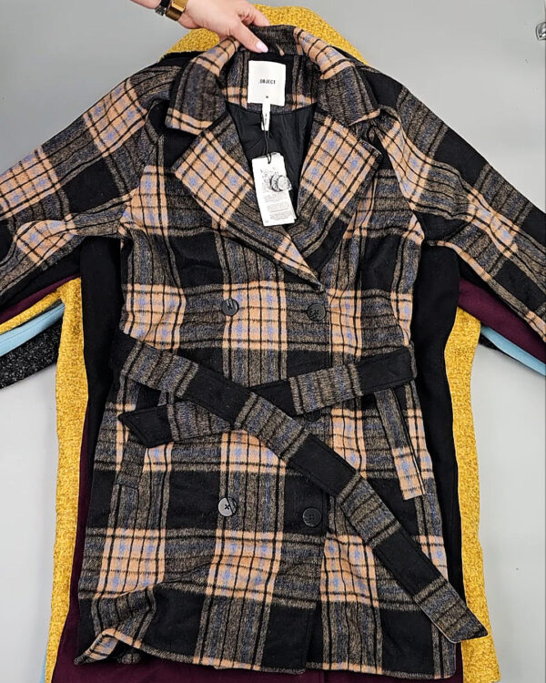 Фотография  615 - Пальто Bestseller 104#10,65 кг, ЛОТ СТ-9841 оптом в Воронеже и Воронежской области