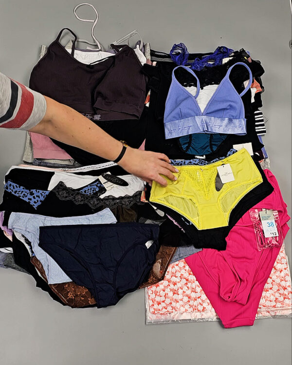 Фотография  679 - Нижнее белье (LINGERIE)#10 кг, ЛОТ СТ-9890 оптом в Воронеже и Воронежской области